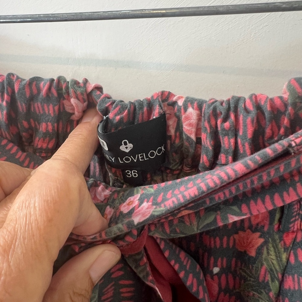 Anthropologie Floral Striped Women's Pants size small, tie waist wide leg - Picture 4 of 7